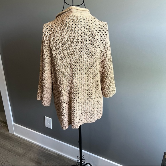 Liz Claiborne Beige Cardigan Lightweight With Gold Button Detail Size XLarge - Picture 8 of 10